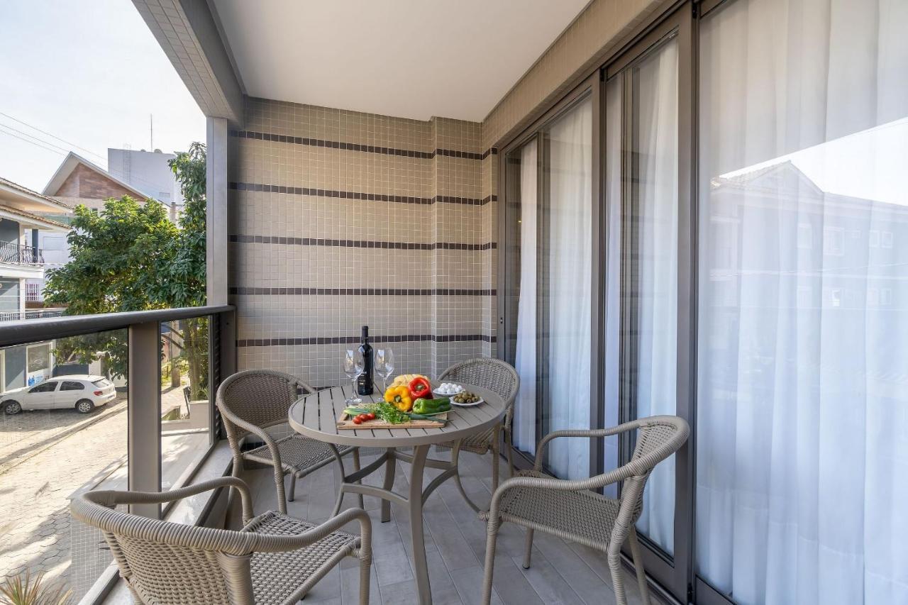Porto Madero - Apartamento Alto Padrao Em Condo Com Piscina Bombinhas Esterno foto