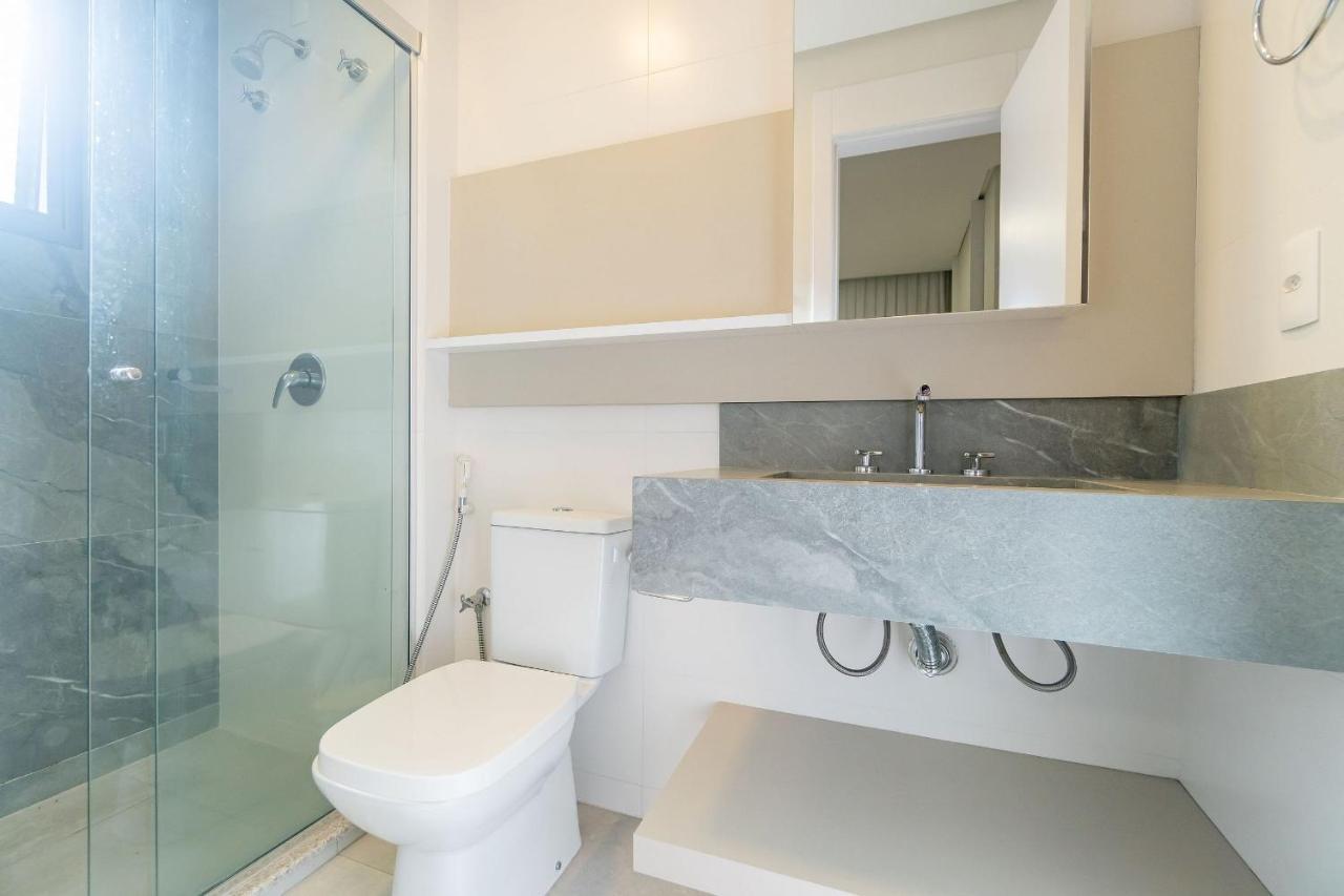 Porto Madero - Apartamento Alto Padrao Em Condo Com Piscina Bombinhas Esterno foto
